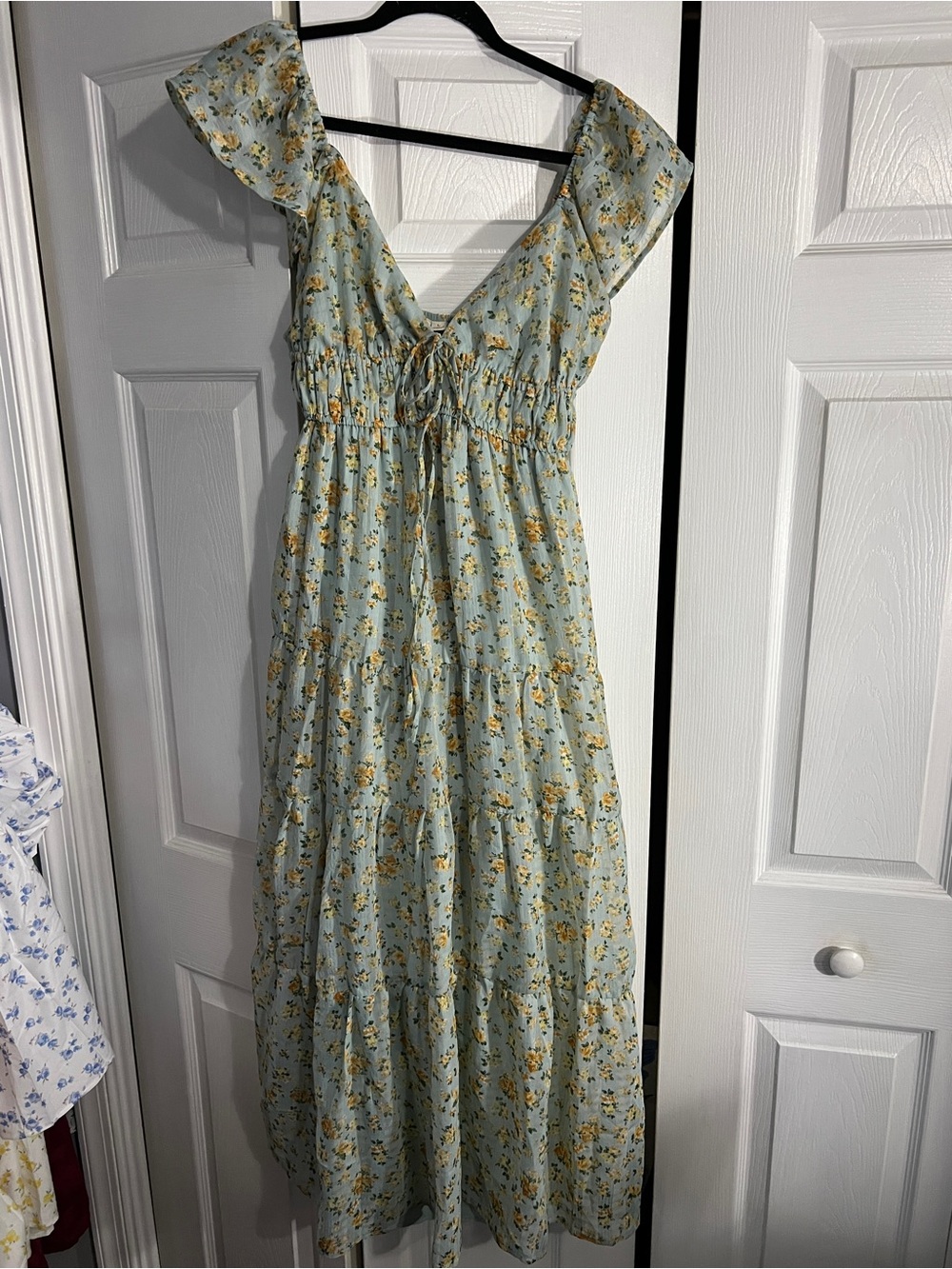 Women's Light Green Floral Tiered Maxi Dress